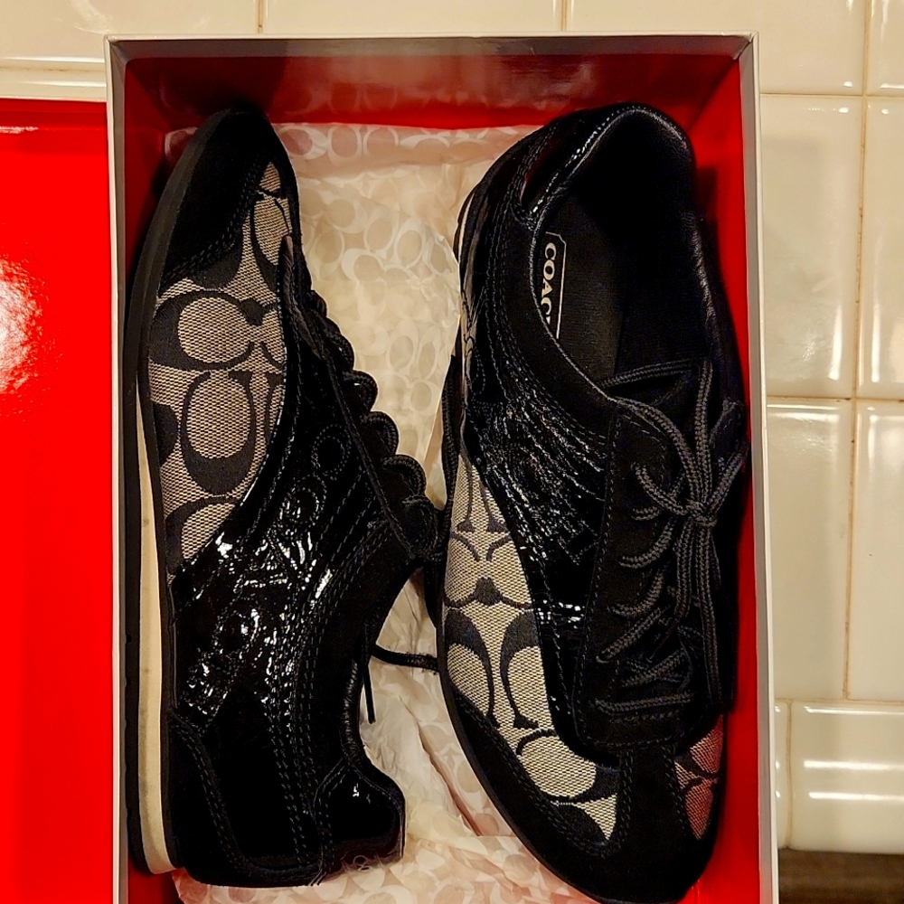 Coach shoes women's size 6